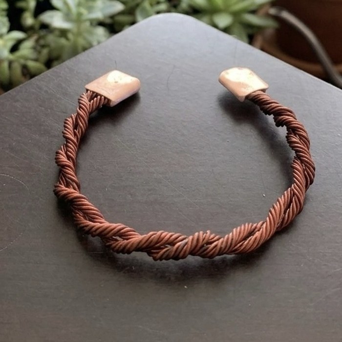 Copperflow Double Twist copper bracelet